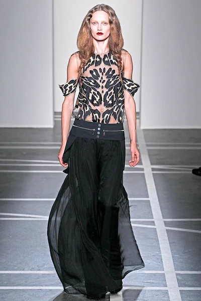 Look 38